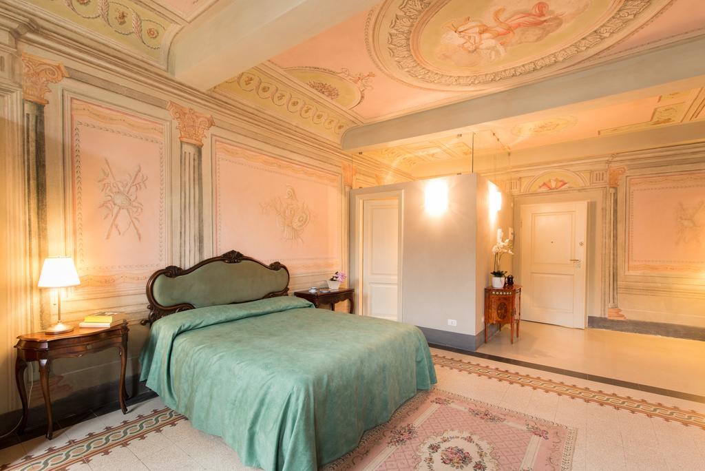 Hotel Palazzo Piazza Mazzini Pescia Zimmer foto
